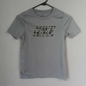 🌞Nike Dri-Fit T-shirt Size Small 8